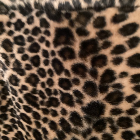 NWT Terry Lewis Cheeta Print Faux Fur Skirt L NWOT - Picture 4 of 4